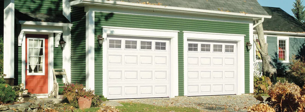 Classic CC, 9' x 7', Ice White, 4 lite Orion windows